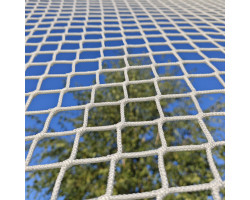 Сетка заградительная 40*40 д. 5,0 мм белая ПП Сетка заградительная 40*40 д. 5,0 мм белая ПП